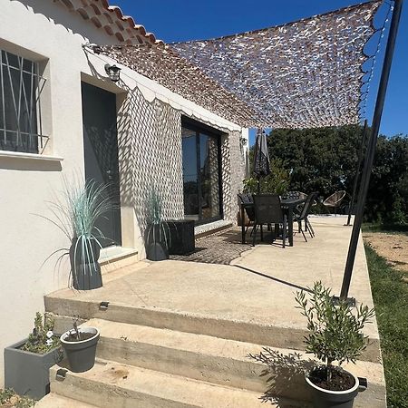 Agreable Villa Recente Au Coeur D'Un Charmant Petit Village Sernhac Buitenkant foto
